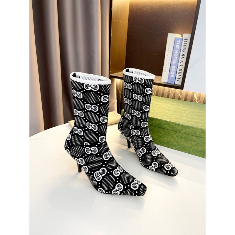 G*u*i boots